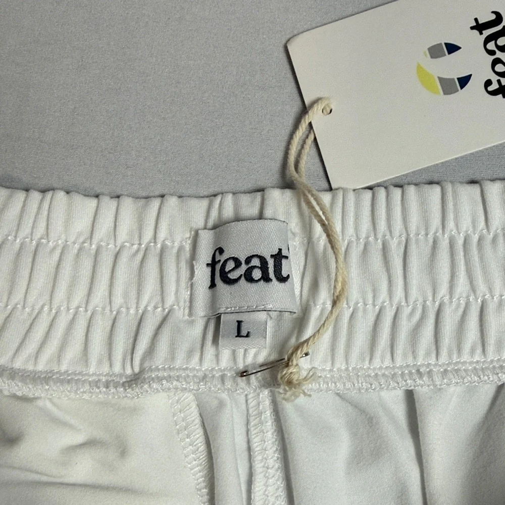 Feat Clothing Men’s Roam Performance Shorts in White  Size Large
